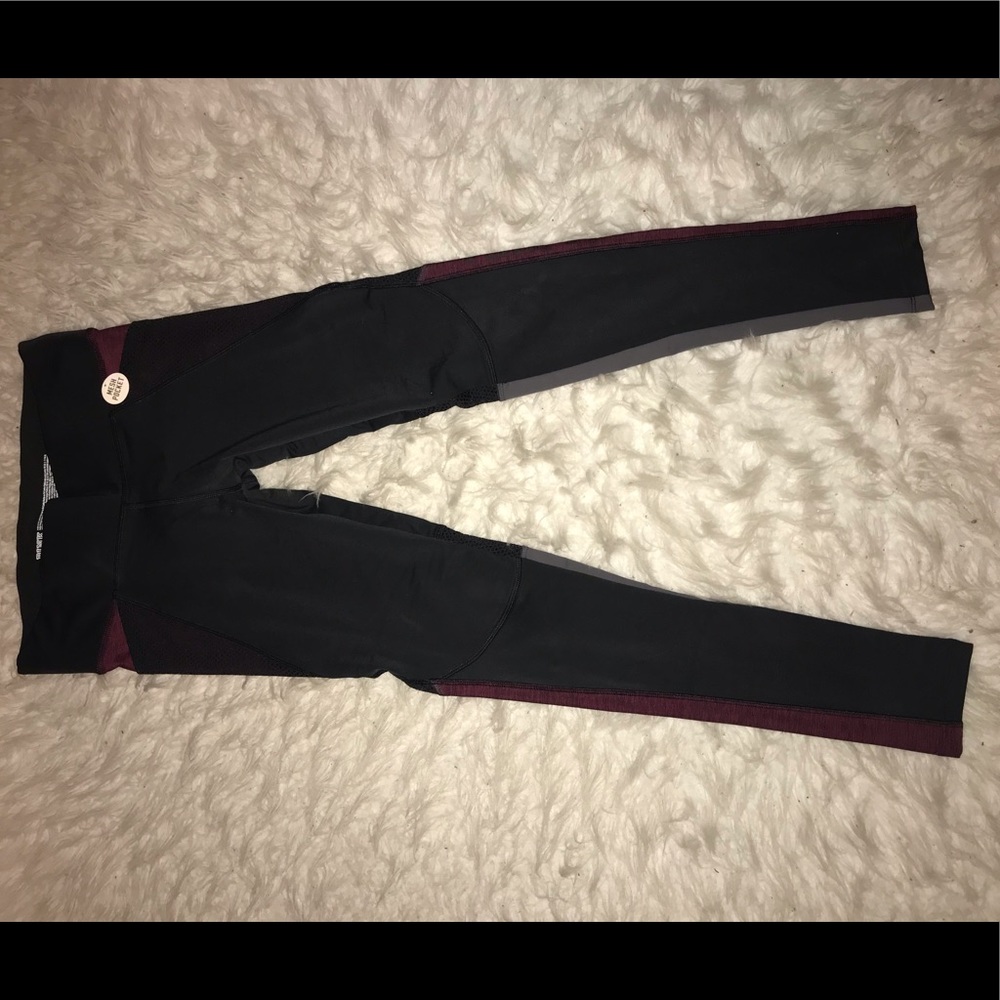 Victoria’s Secret PINK ultimate leggings